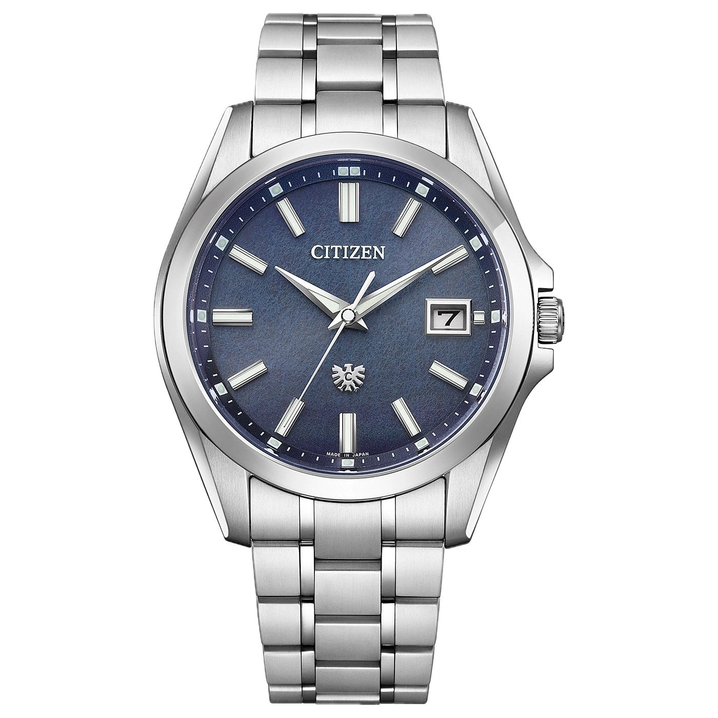 Montre Citizen argentée avec cadran bleu, bracelet métallique et date.