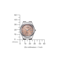 Montre Citizen avec boîtier en titane et cadran rose, avec mesures en millimètres.