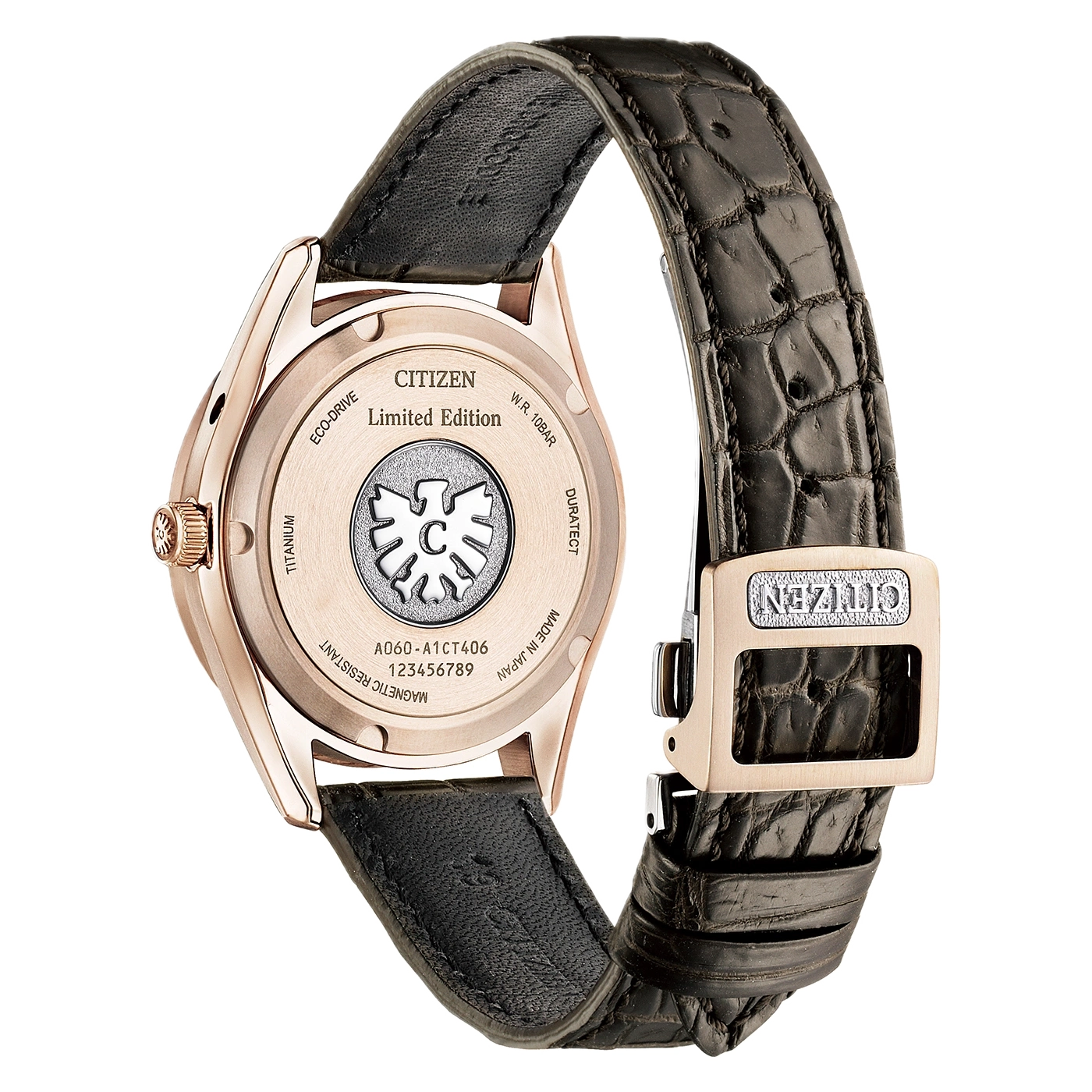 Montre Citizen Eco-Drive en titane, édition limitée, avec bracelet en cuir d'alligator marron.