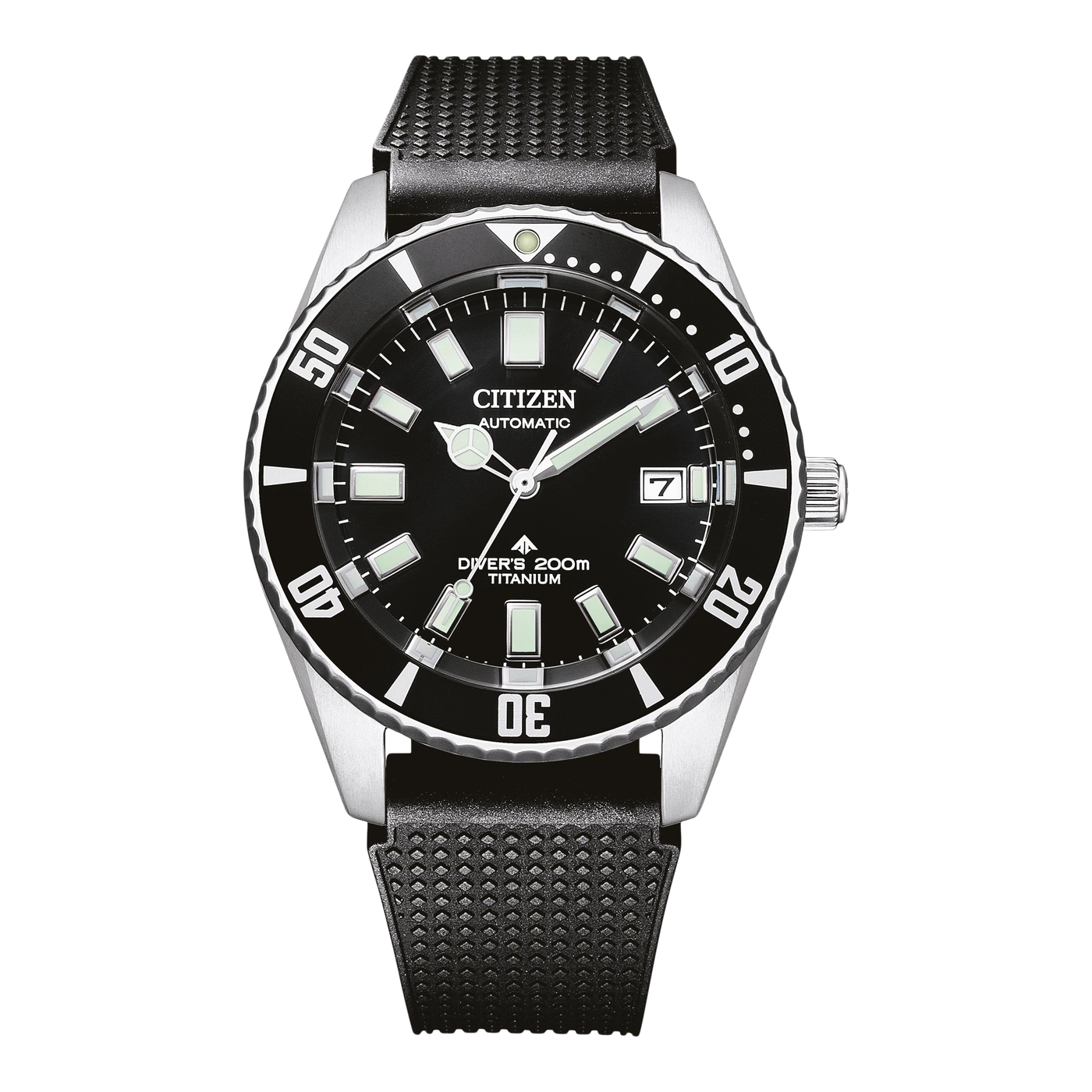 Montre Citizen plongée automatique en titane avec bracelet noir.