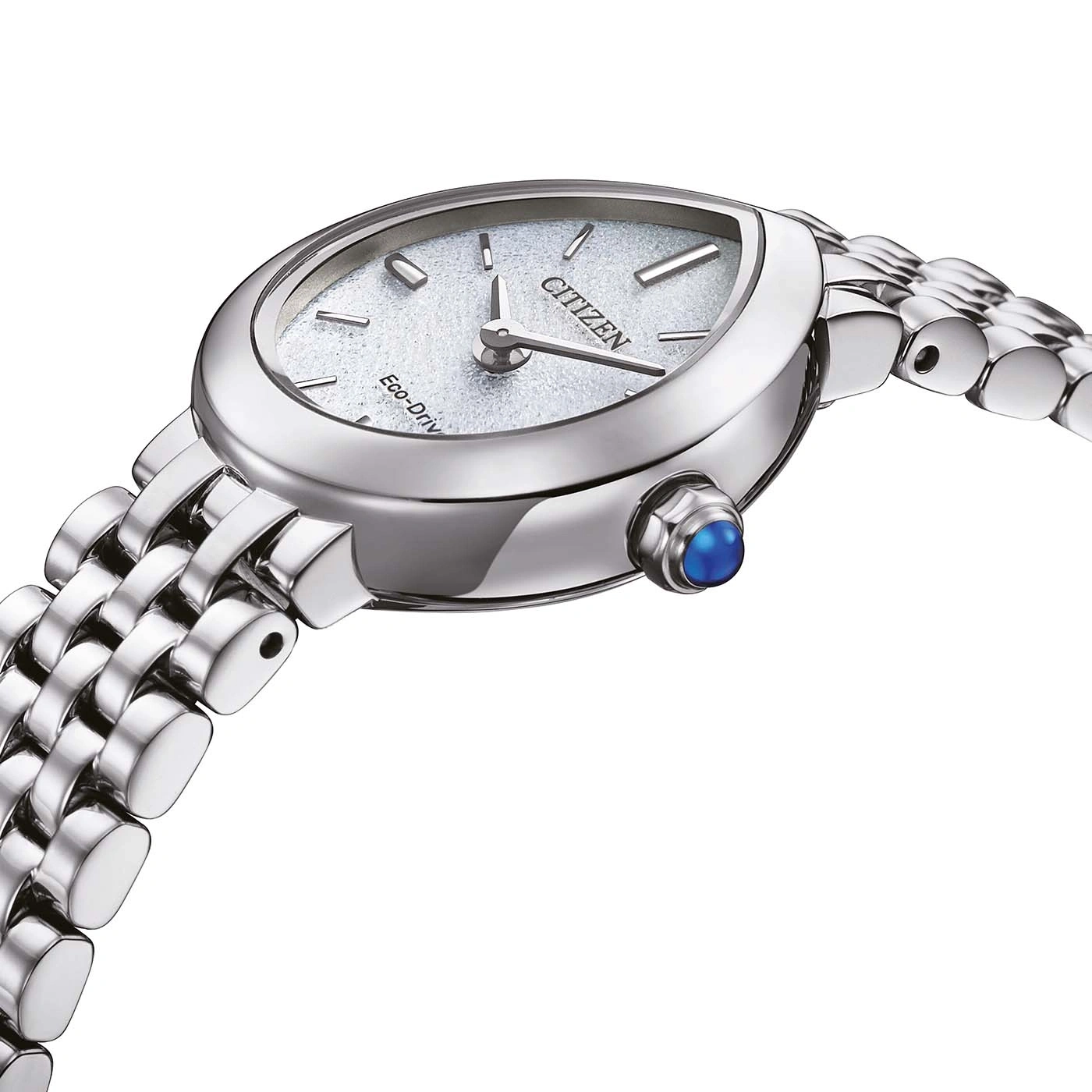 Montre Citizen Eco-Drive avec cadran texturé et bracelet métallique argenté.