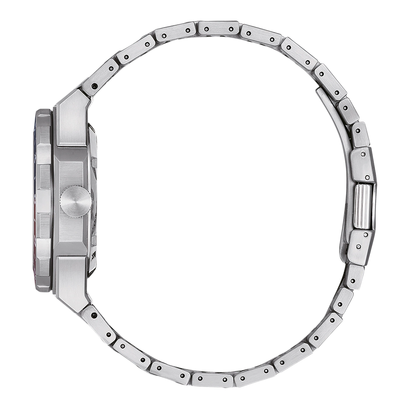 Gros plan d'une montre bracelet en acier inoxydable vue de côté.