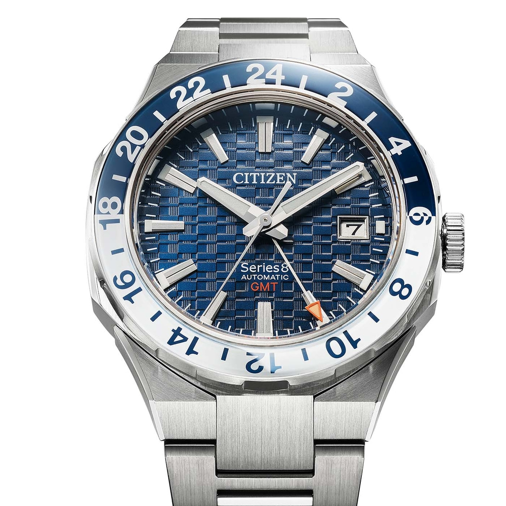 Montre automatique Citizen Series 8 GMT avec cadran bleu et bracelet en acier