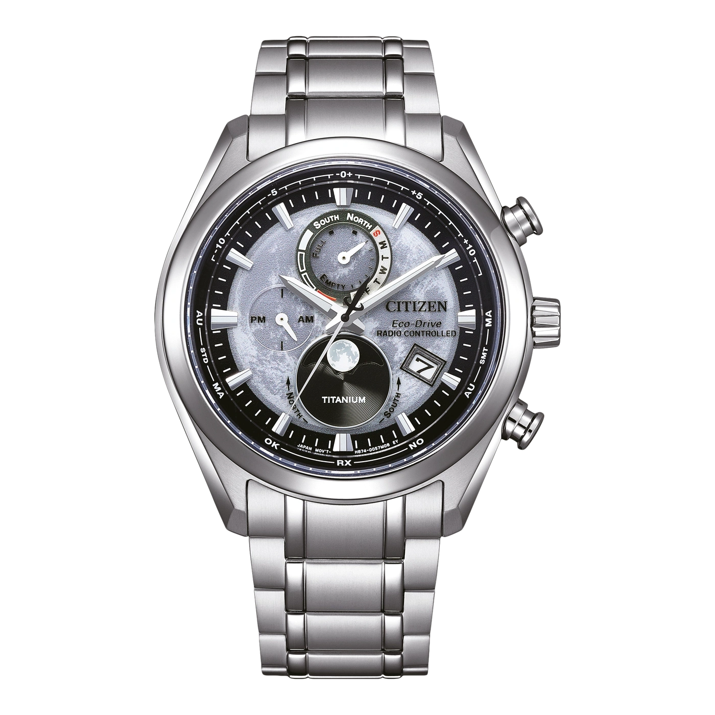 Montre Citizen en titane avec cadran lunaire et bracelet en métal.
