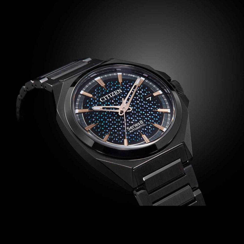 Montre automatique Citizen Series 8, boîtier et bracelet noirs, cadran bleu