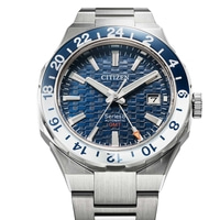 Montre automatique Citizen Series 8 GMT avec cadran bleu et bracelet en acier