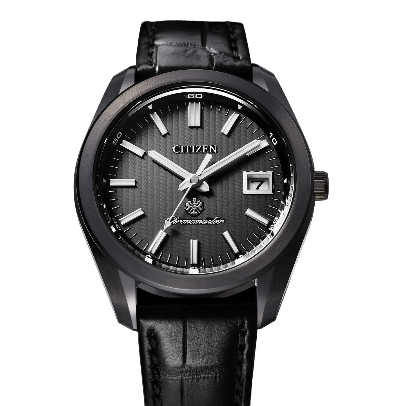 Une montre Citizen Chronomaster noire sur fond blanc