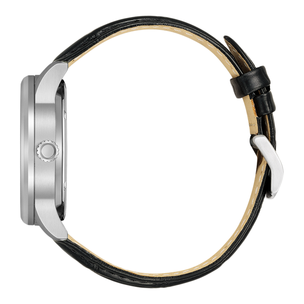 Vue latérale d'une montre argentée avec un bracelet en cuir noir.