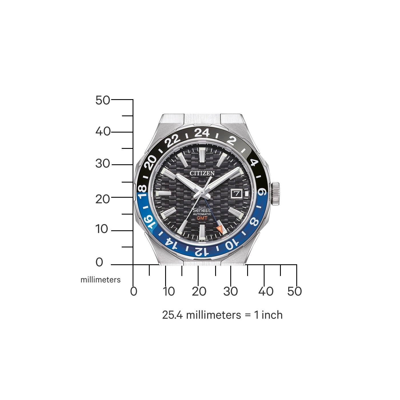 Une montre Citizen avec une lunette GMT bleue et noire, mesurée en millimètres.