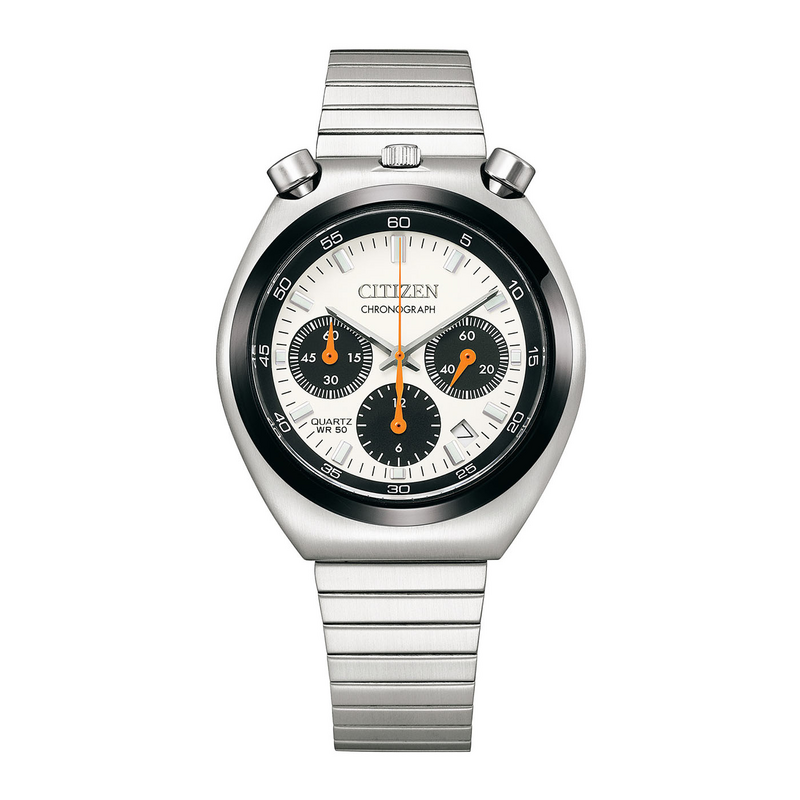 Montre Citizen Chronograph argentée sur fond blanc