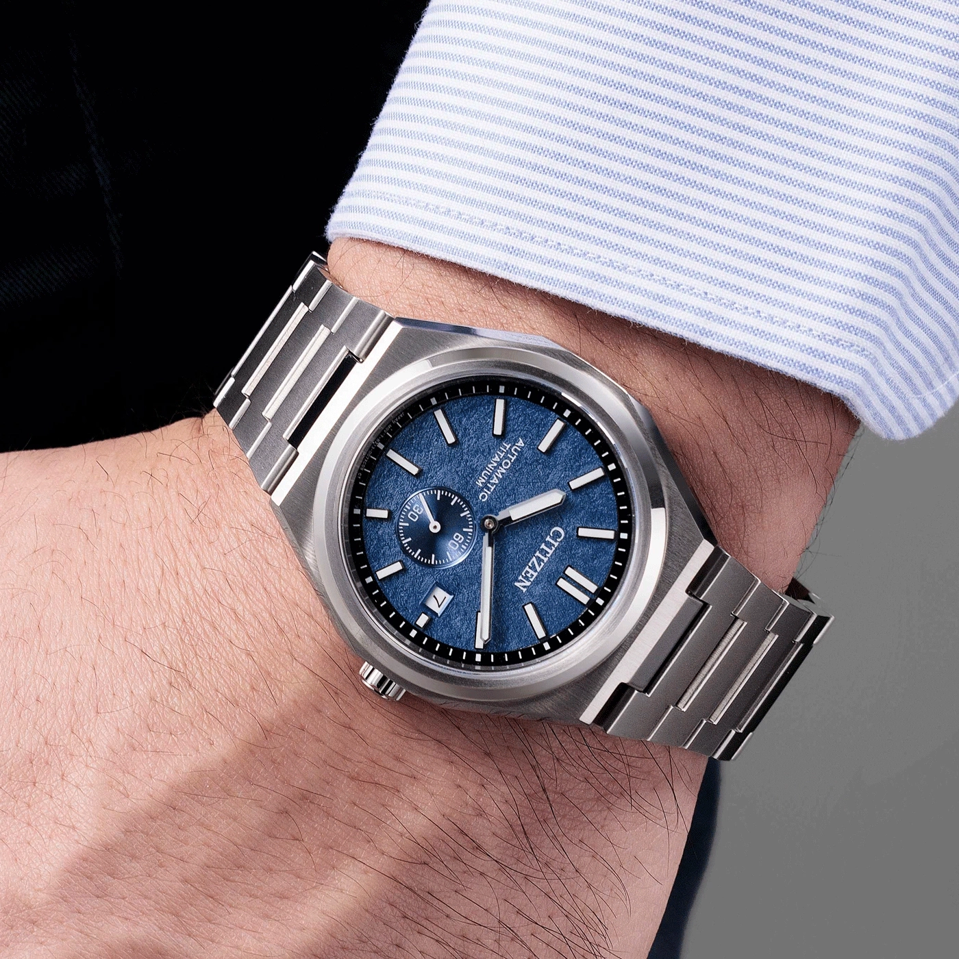 Montre homme Citizen bracelet argent cadran bleu