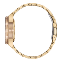 Montre dorée avec bracelet doré, vue latérale, design élégant, accessoire de luxe