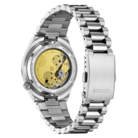 Dos de montre Citizen avec mécanisme visible, acier inoxydable et détail du fermoir.