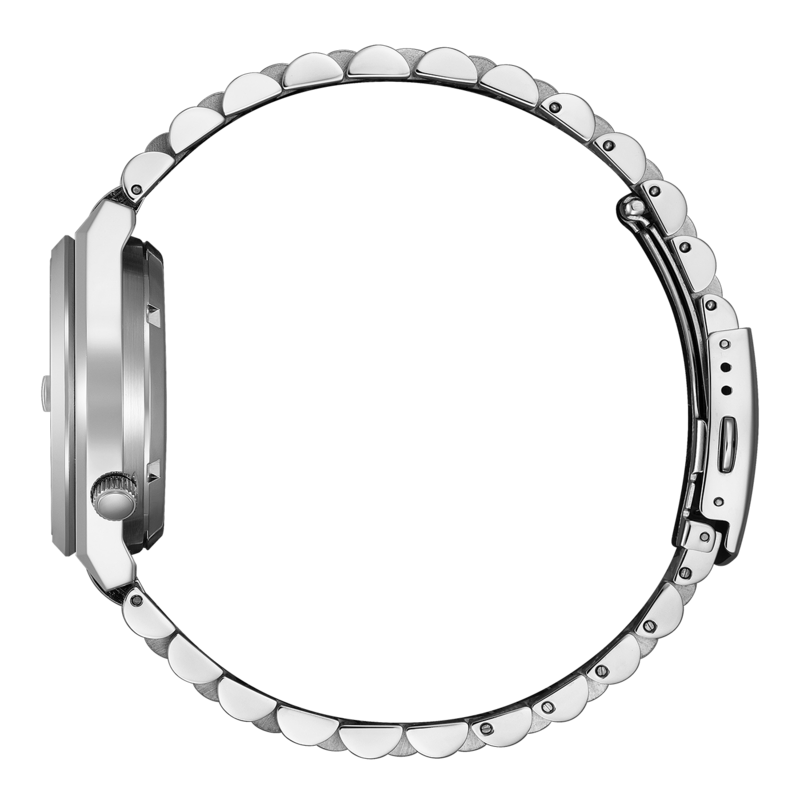 Montre argentée avec bracelet en métal, vue latérale, design élégant, brillant