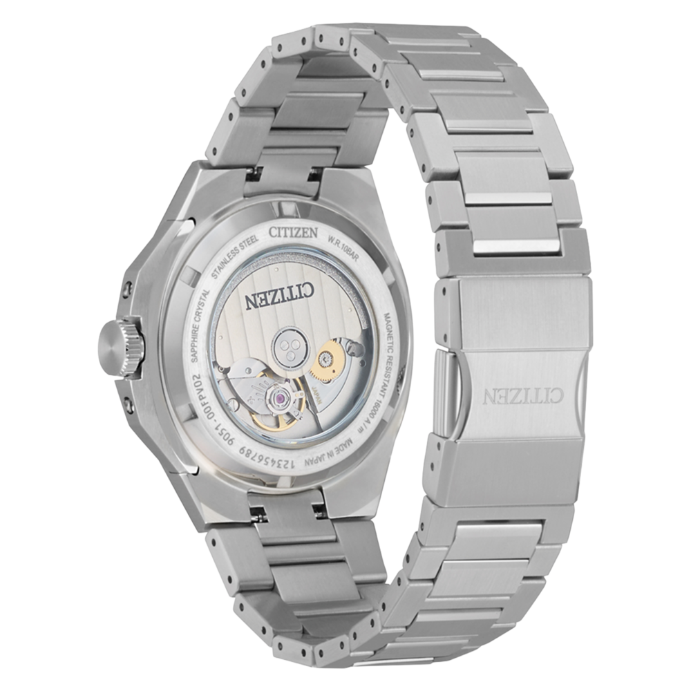 Montre Citizen en acier inoxydable, mouvement apparent, bracelet métallique.