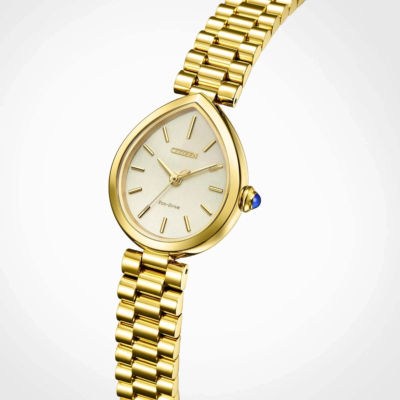 Montre Citizen Eco-Drive dorée avec cadran nacré et bracelet ajustable.